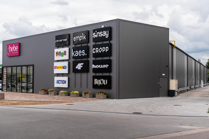 PL005632 M6 PARK HANDLOWY 3